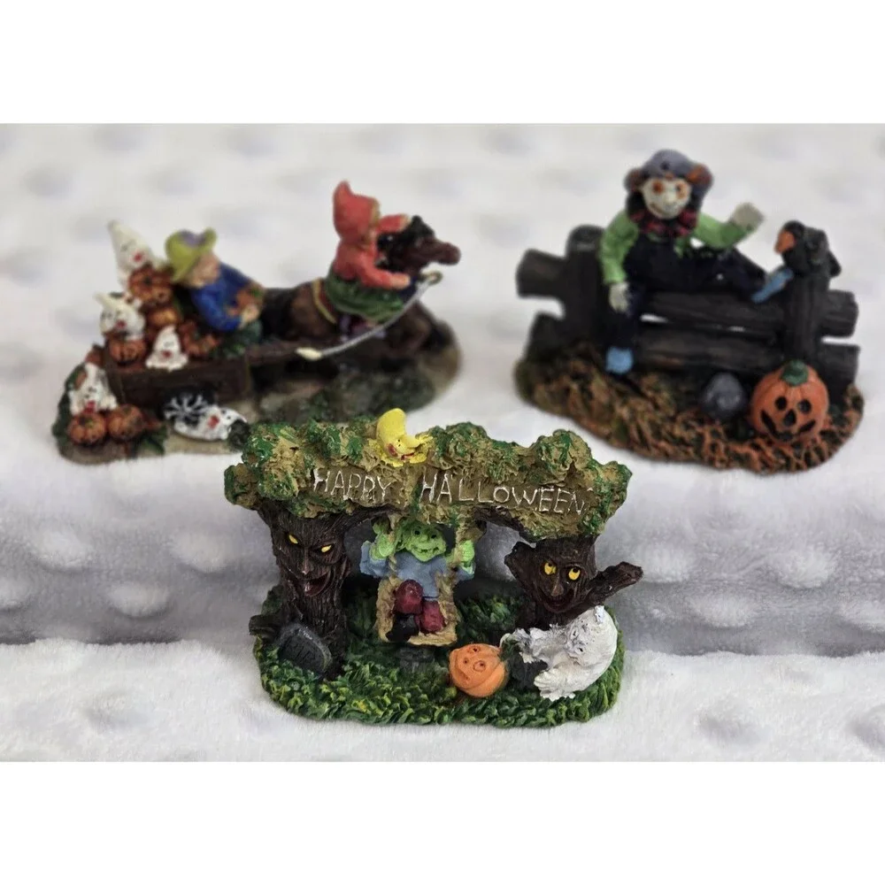 Resin Halloween Figurines Lot Of 3 Mini Decor Collectible Haunted Pumpkins Crow